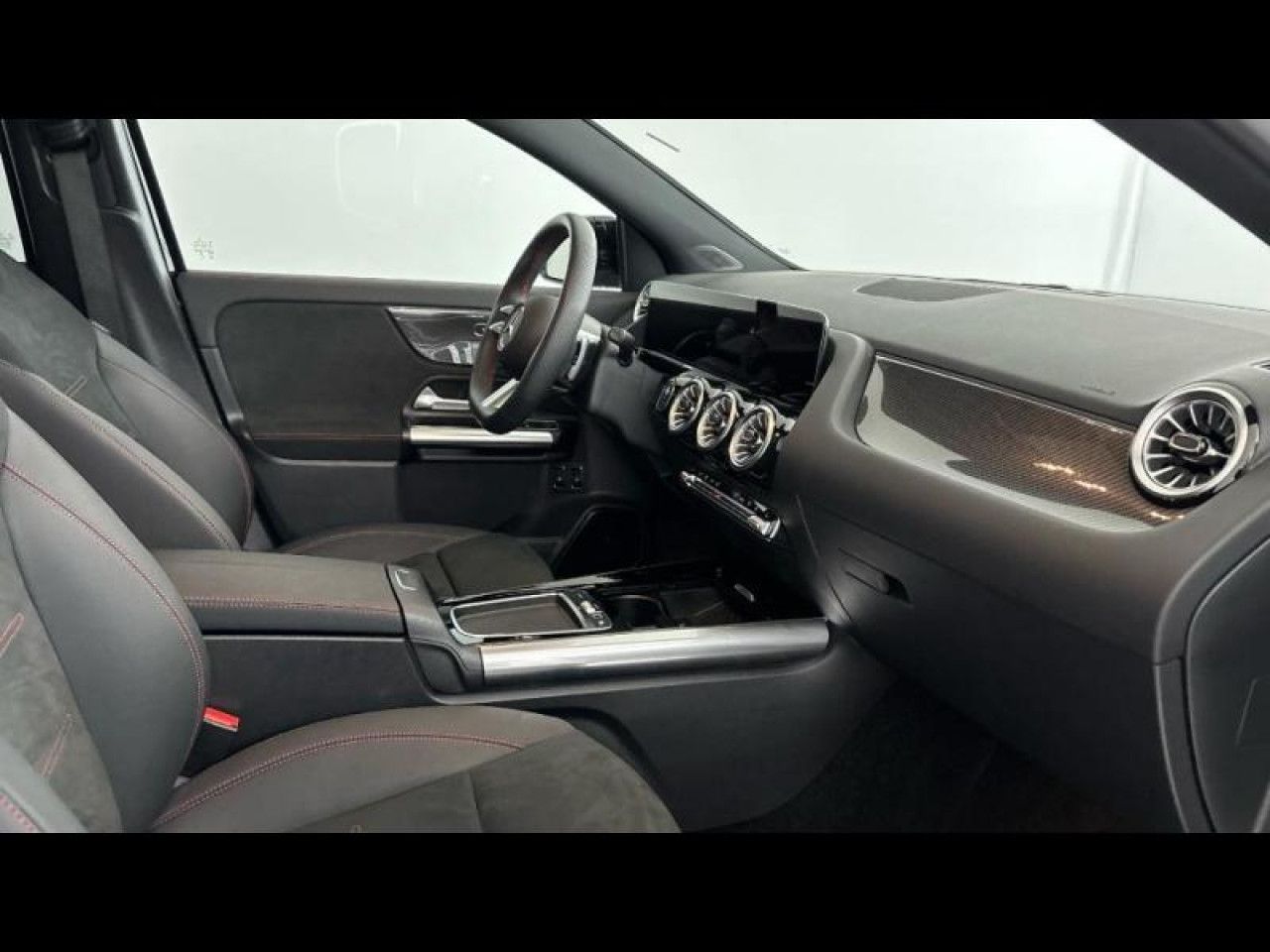 Photo du v&eacute;hicule 15 / 18