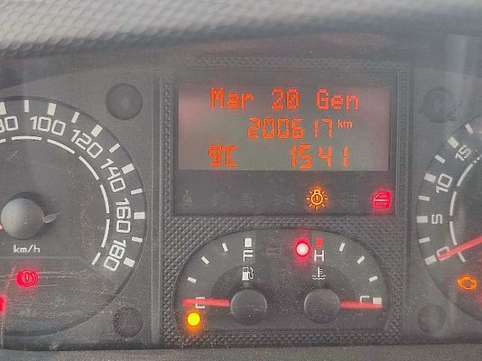 Vehicle image 9 / 9