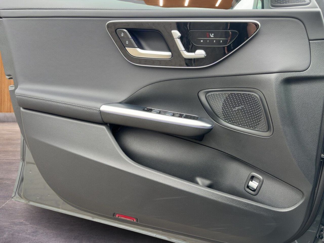Mercedes-Benz C-Klasse – Bild 14