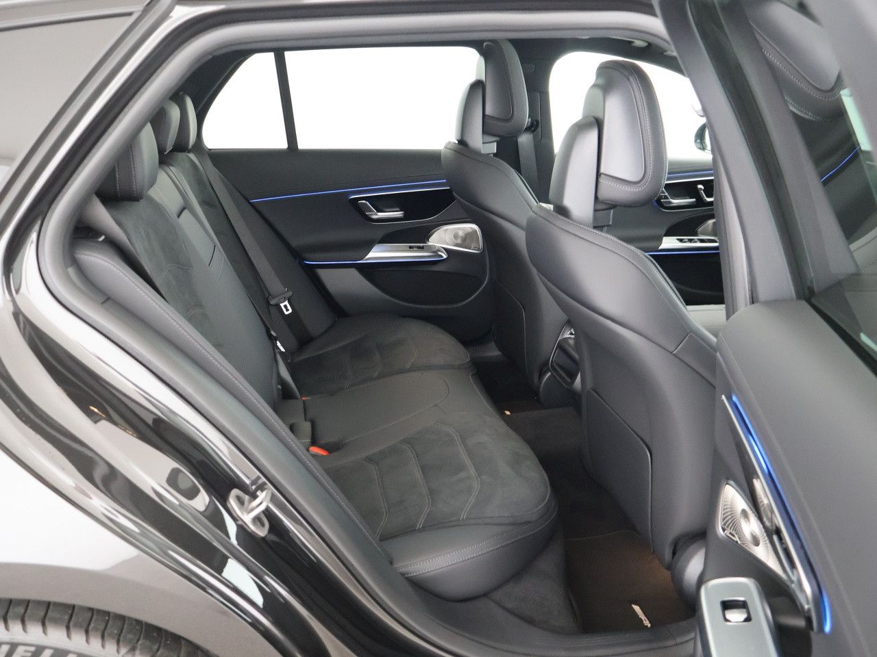 Mercedes-Benz E-Klasse – Bild 13