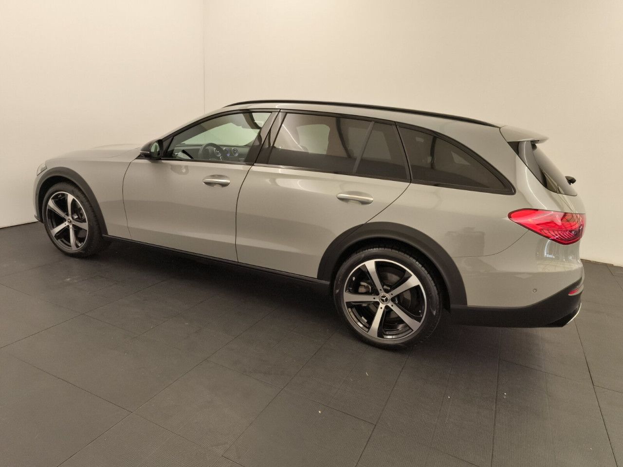 Mercedes-Benz C-Klasse – Bild 8