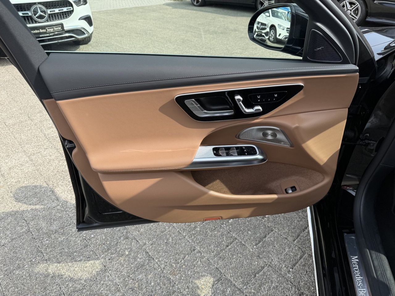 Mercedes-Benz E-Klasse – Bild 20