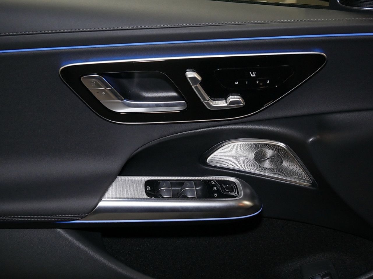 Mercedes-Benz E-Klasse – Bild 9