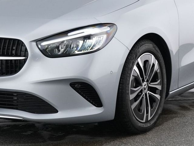 Last viewed vehicle image 3