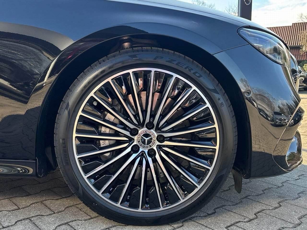 Mercedes-Benz E-Klasse – Bild 7