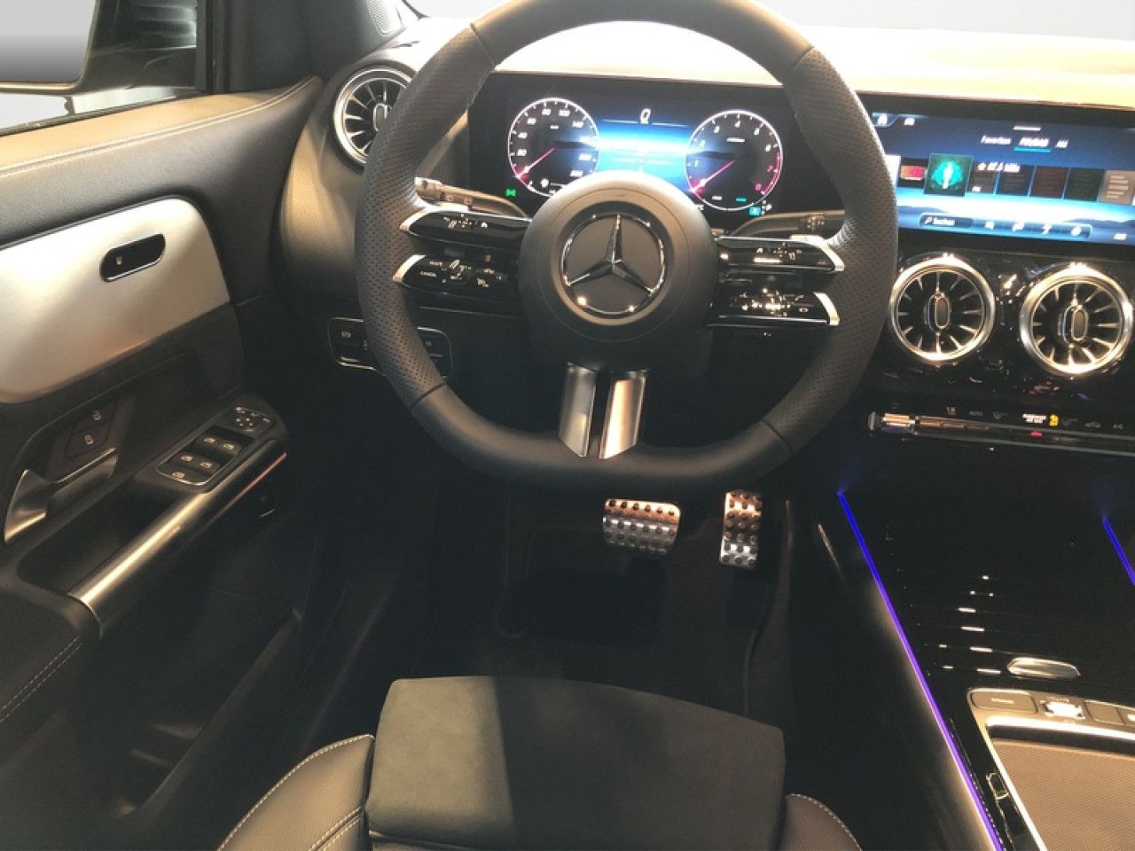 Fahrzeugbild 16 / 24