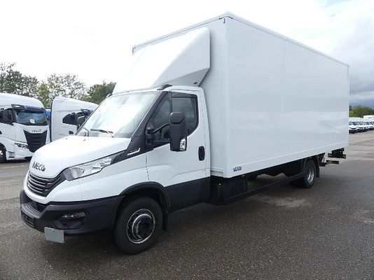 Vehicle image 2 / 7