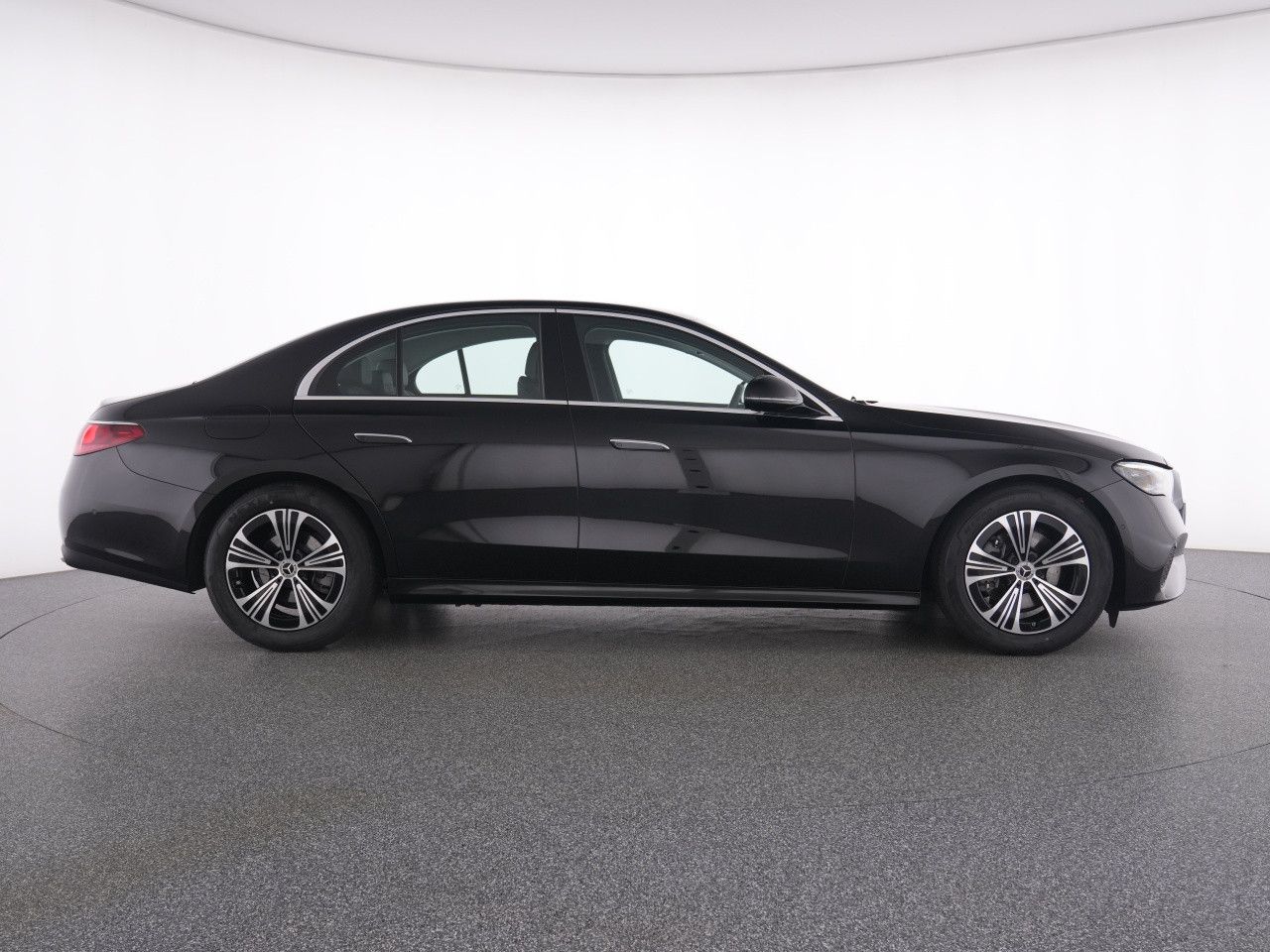 Mercedes-Benz E-Klasse – Bild 11