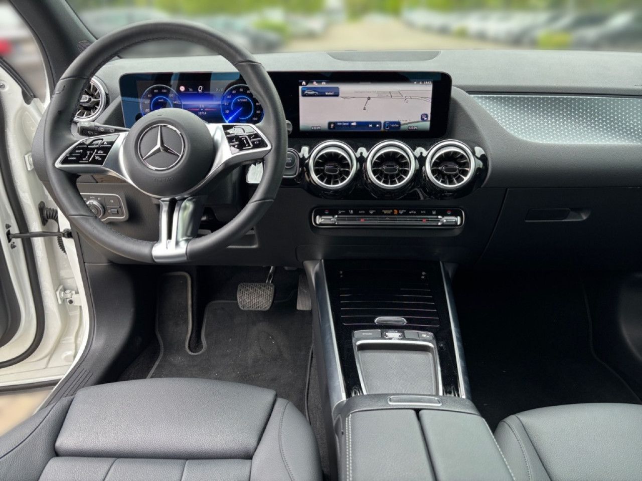 Mercedes-Benz EQA – Bild 12