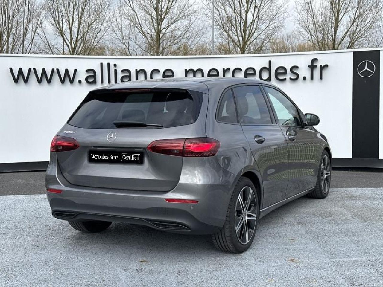 Photo du v&eacute;hicule 5 / 18