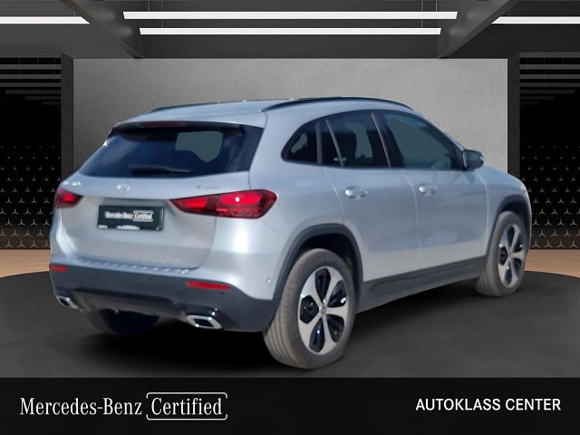 MERCEDES-BENZ GLA 2025