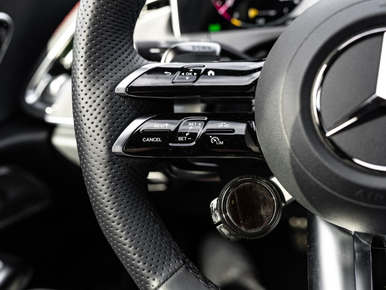 Mercedes-Benz E-Klasse – Bild 12