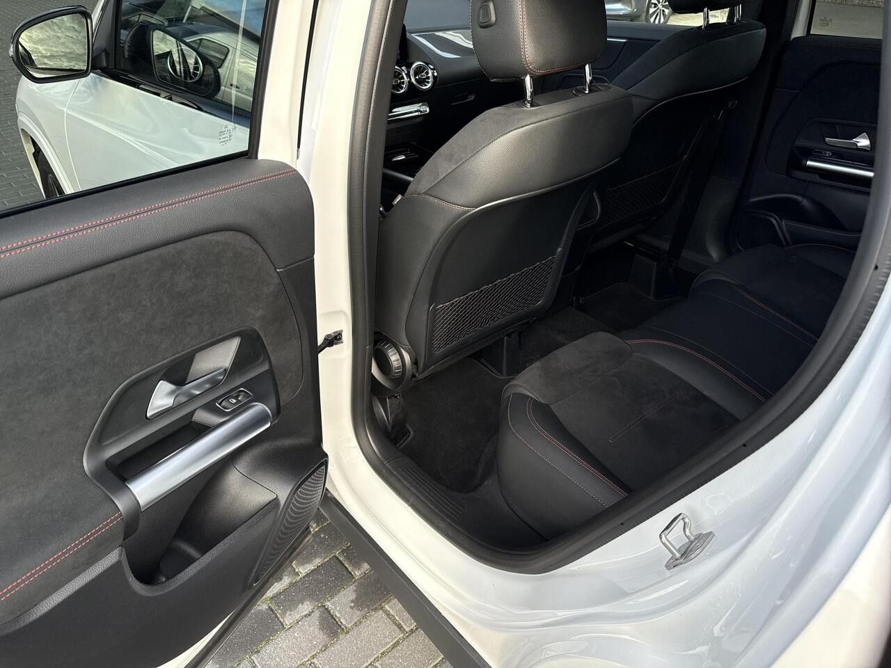 Zdjęcie pojazdu 15 / 20