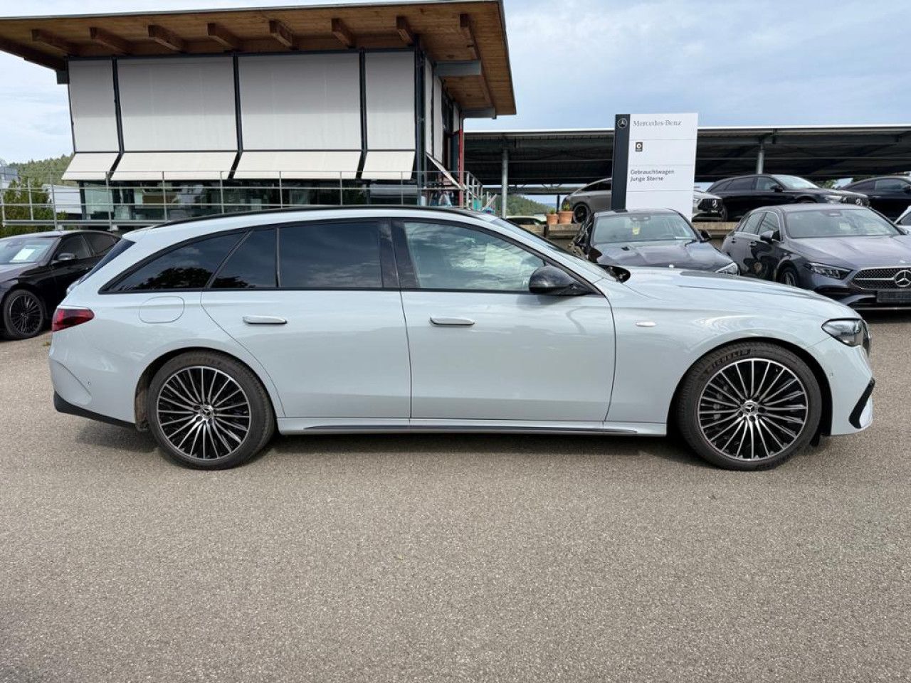 Mercedes-Benz E-Klasse – Bild 10