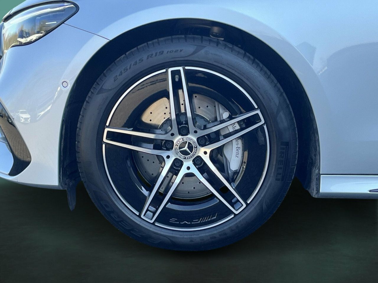 Mercedes-Benz E-Klasse – Bild 9