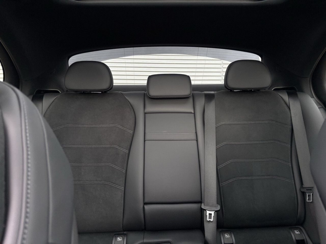 Mercedes-Benz E-Klasse – Bild 19