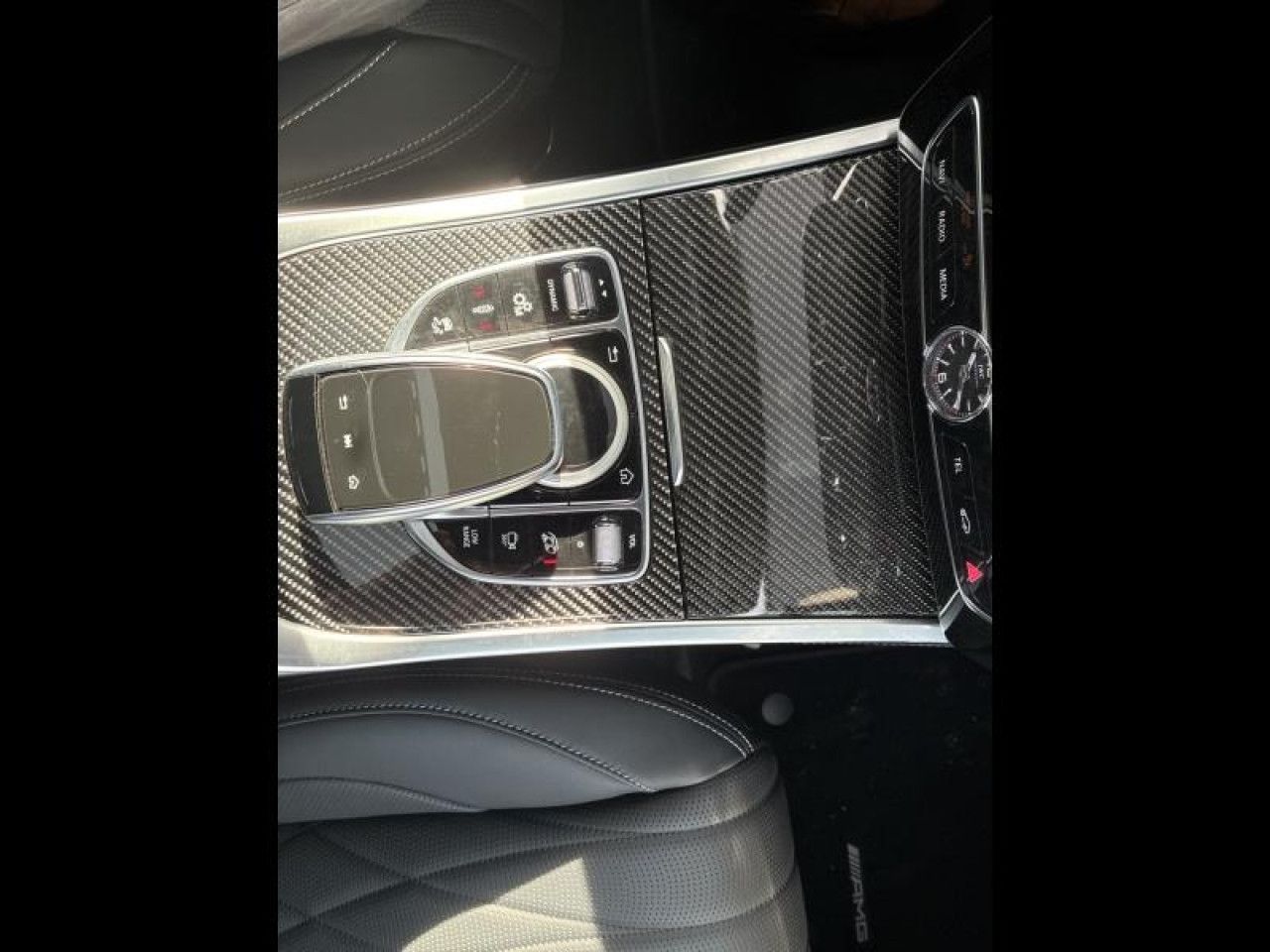 Photo du v&eacute;hicule 17 / 18