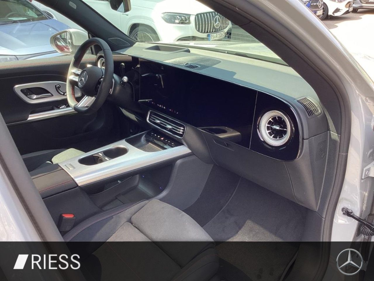 Mercedes-Benz GLB – Bild 25