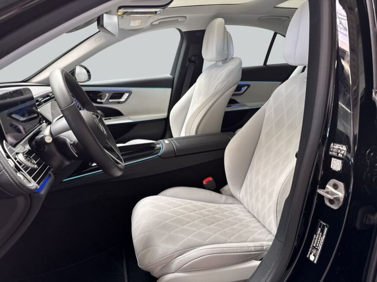 Mercedes-Benz E-Klasse – Bild 11