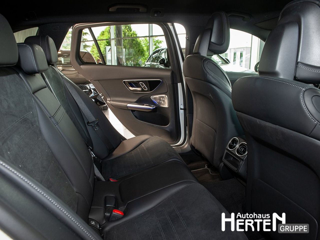 Mercedes-Benz C-Klasse – Bild 17