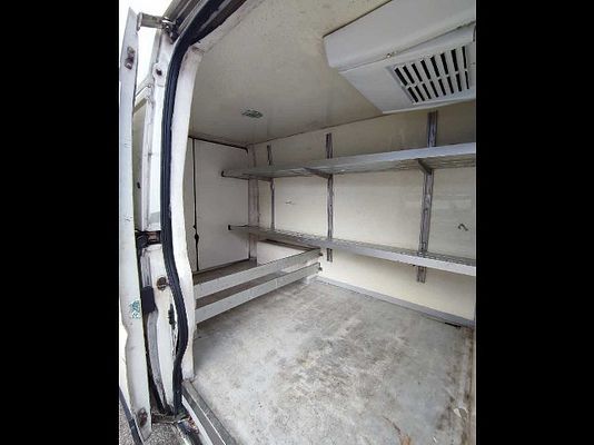 Vehicle image 7 / 10