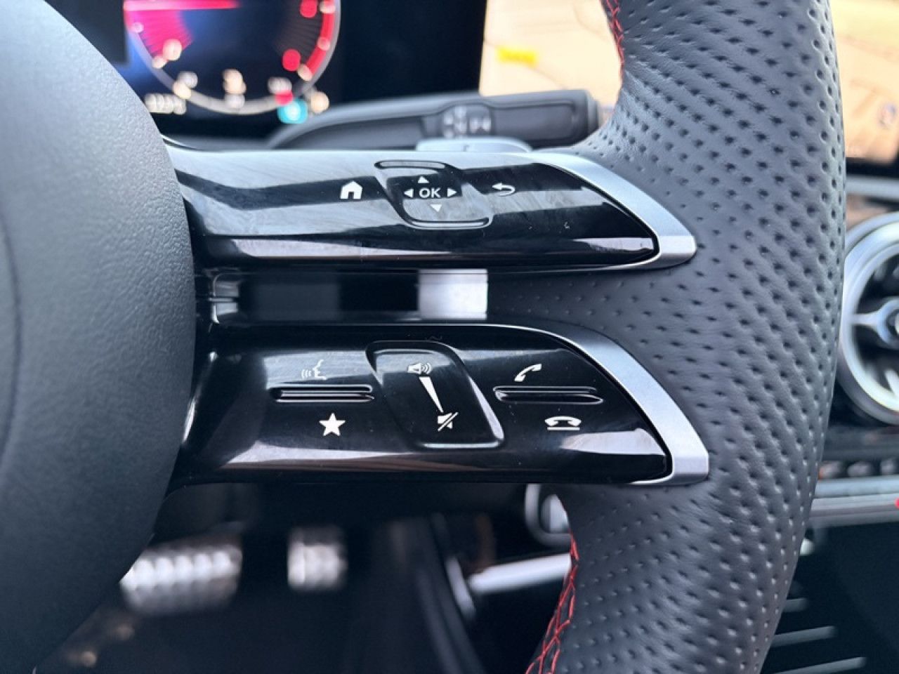 Photo du v&eacute;hicule 14 / 18