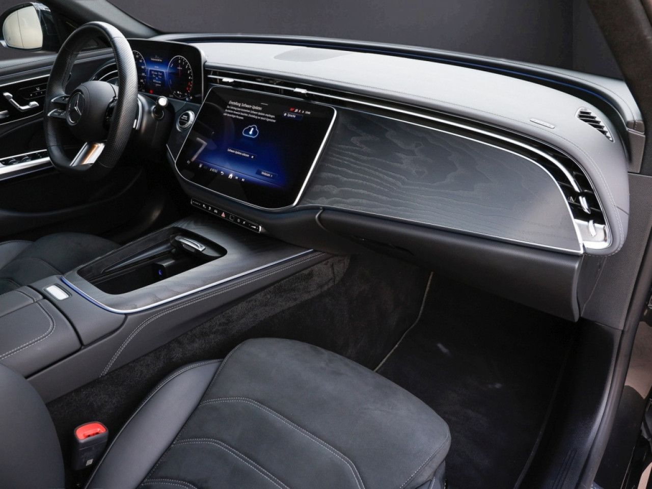 Mercedes-Benz E-Klasse – Bild 9