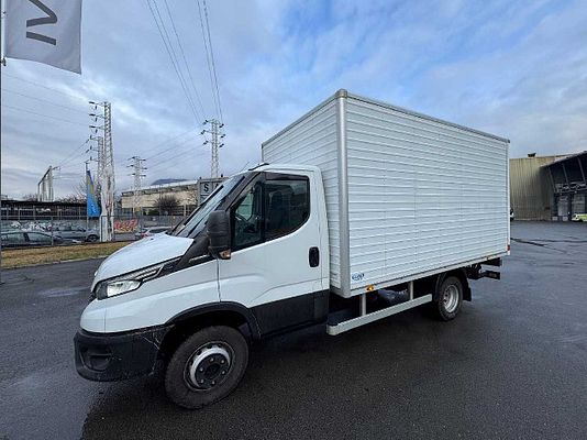 Vehicle image 1 / 7