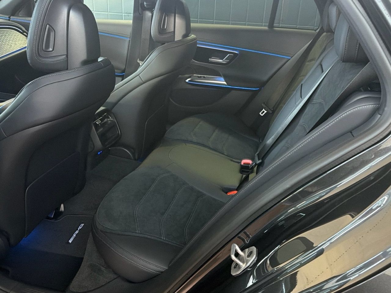 Mercedes-Benz E-Klasse – Bild 12