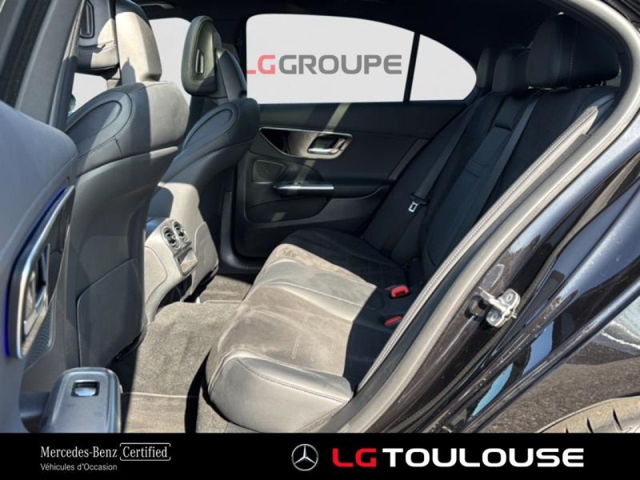 Photo du v&eacute;hicule 11 / 18