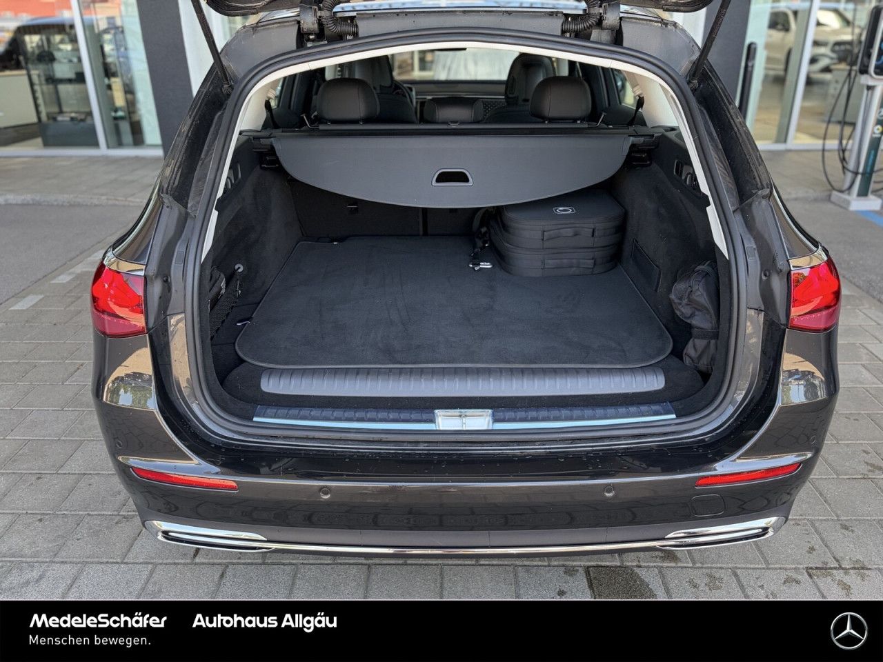 Mercedes-Benz E-Klasse – Bild 19