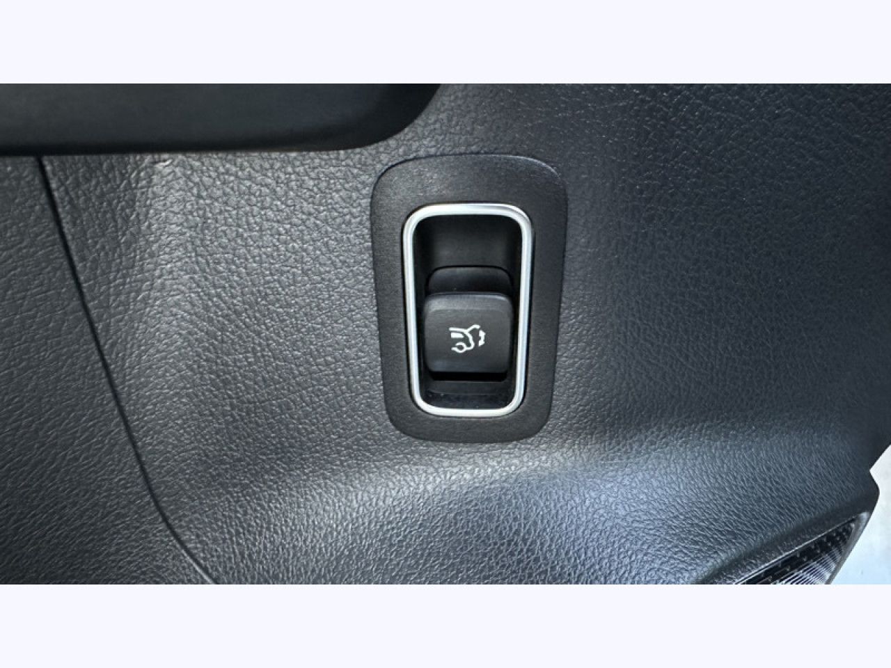 Photo du v&eacute;hicule 14 / 18