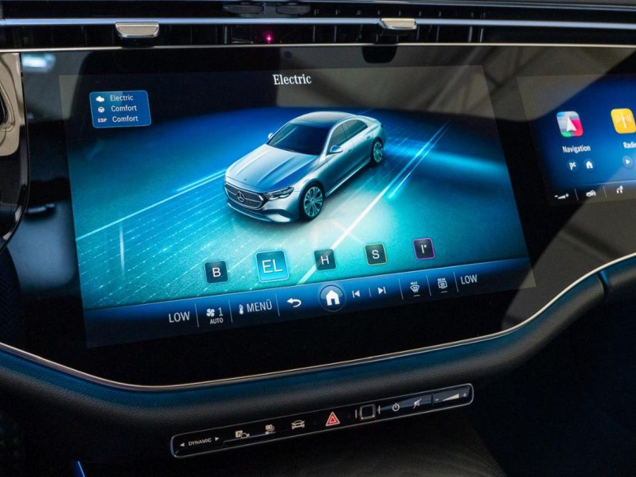 Mercedes-Benz E-Klasse – Bild 11