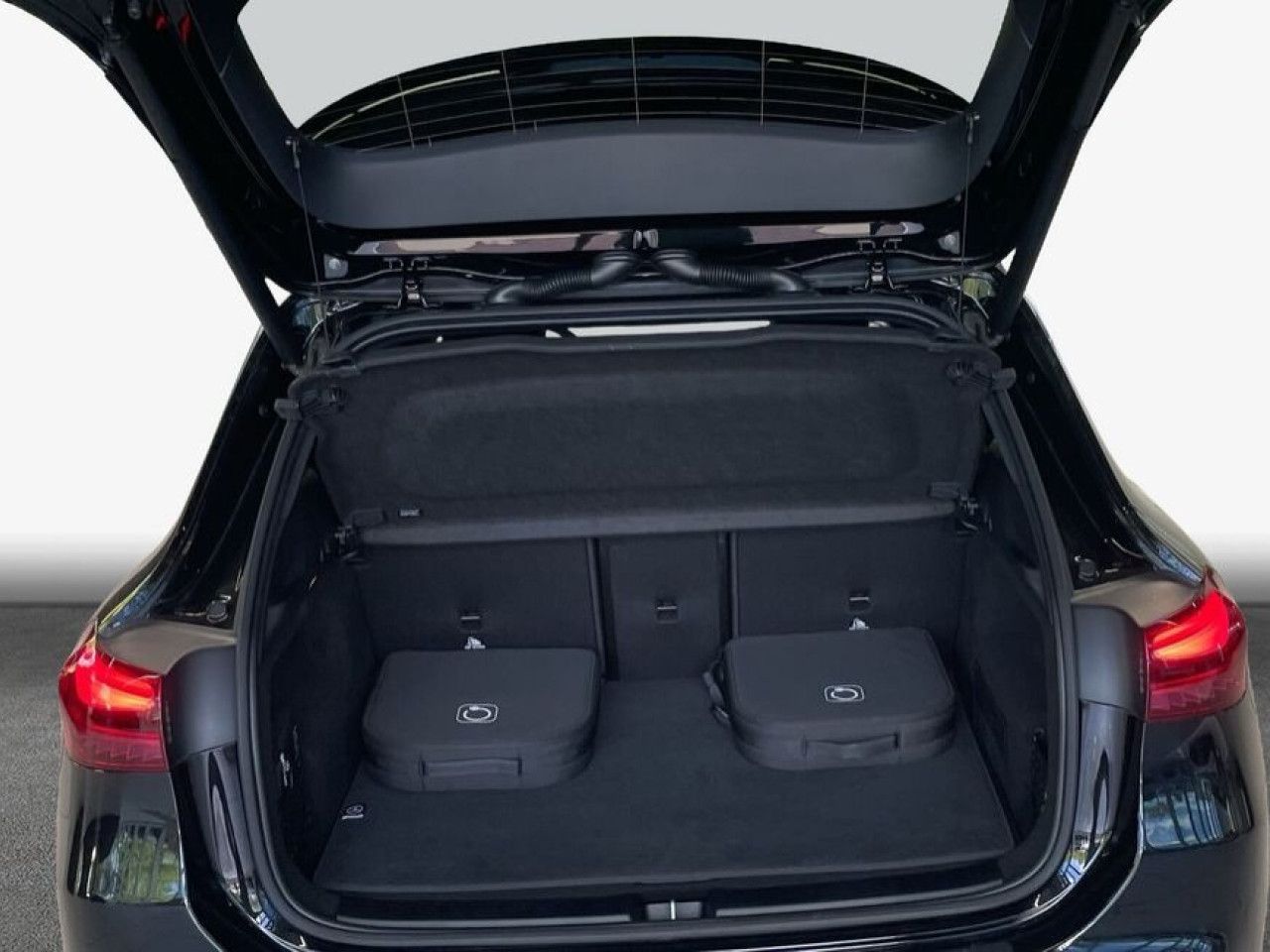 Mercedes-Benz EQA – Bild 9
