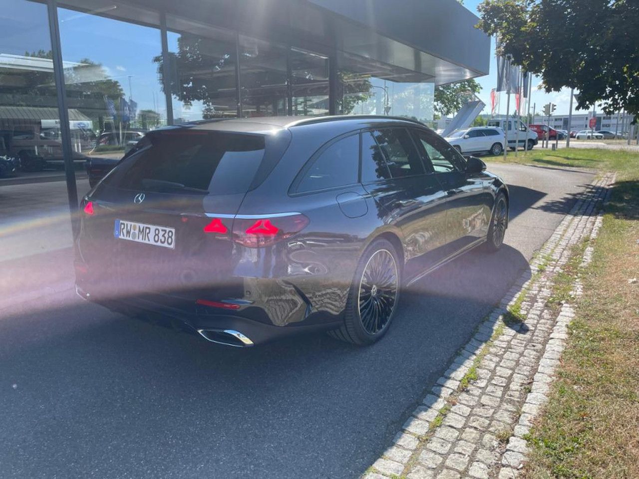 Mercedes-Benz E-Klasse – Bild 6