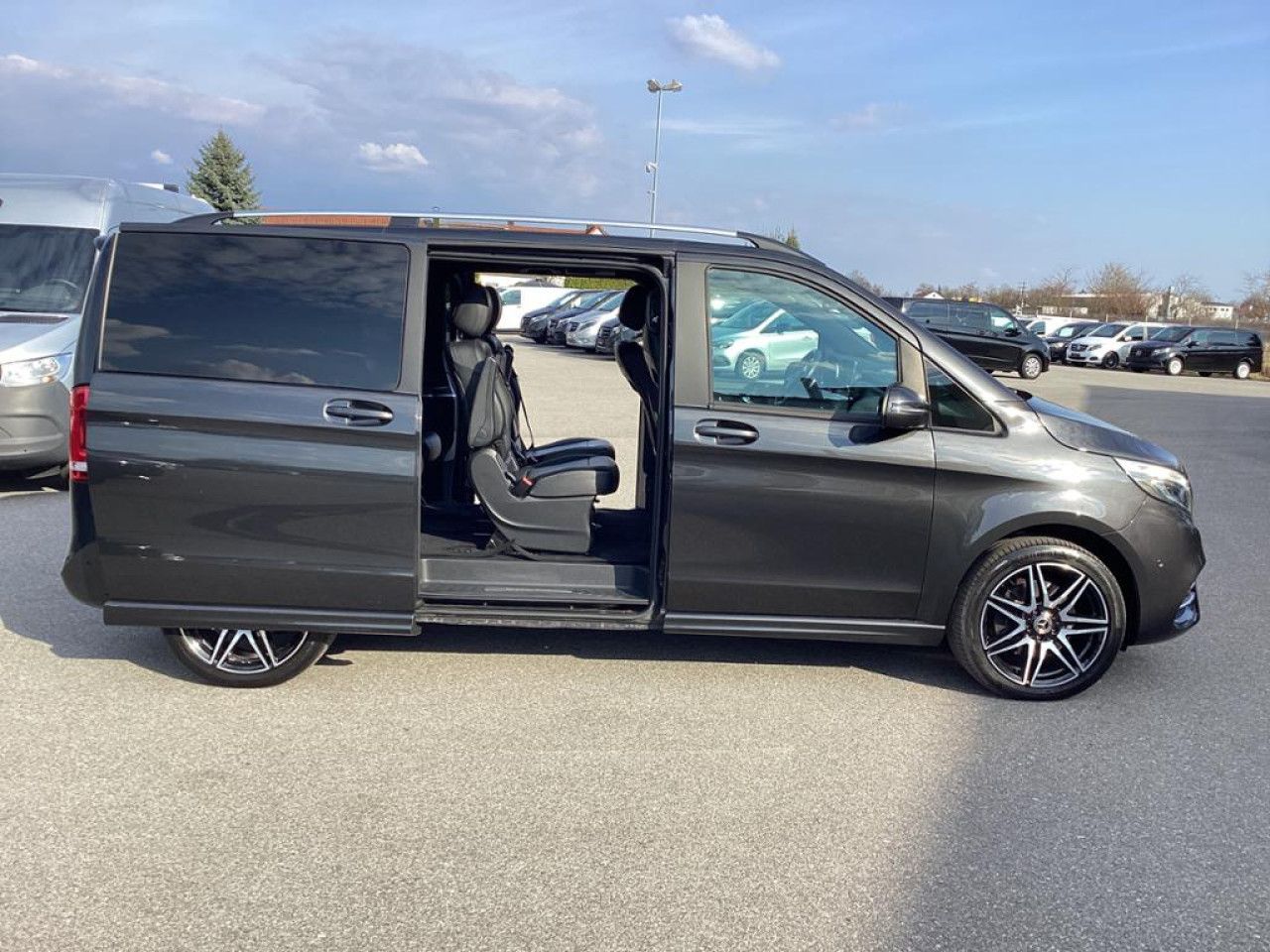 Fahrzeugbild 12 / 24