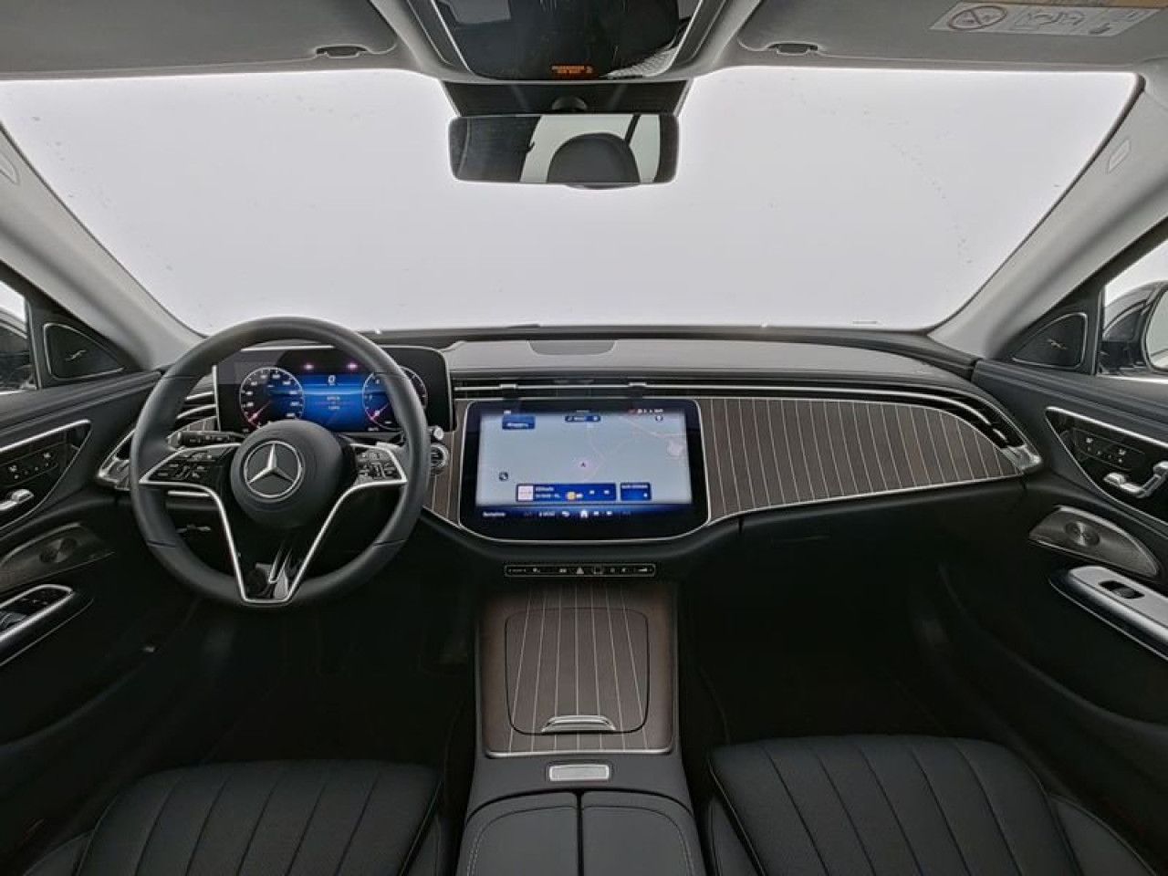 Mercedes-Benz E-Klasse – Bild 9