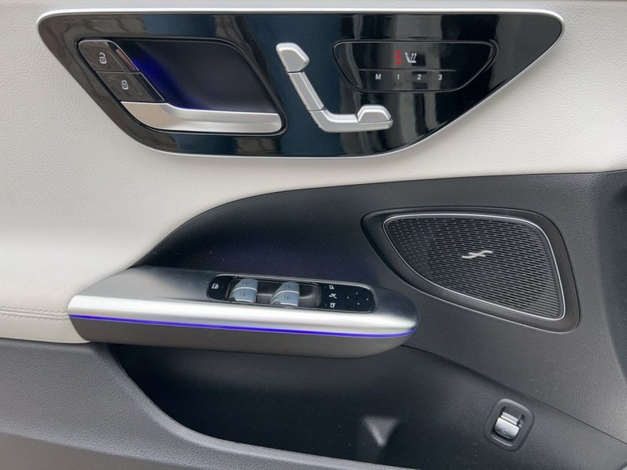 Mercedes-Benz C-Klasse – Bild 17