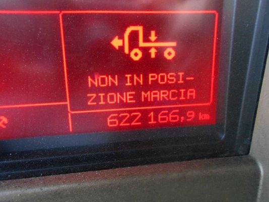Vehicle image 8 / 8