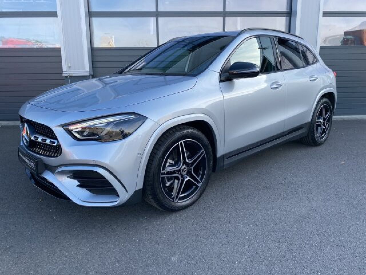 Mercedes-Benz GLA – Bild 2