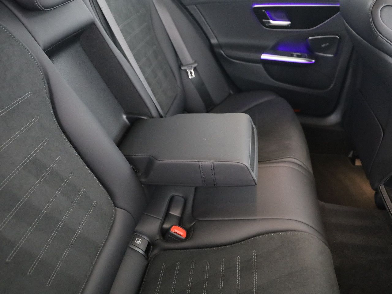 Mercedes-Benz C-Klasse – Bild 20