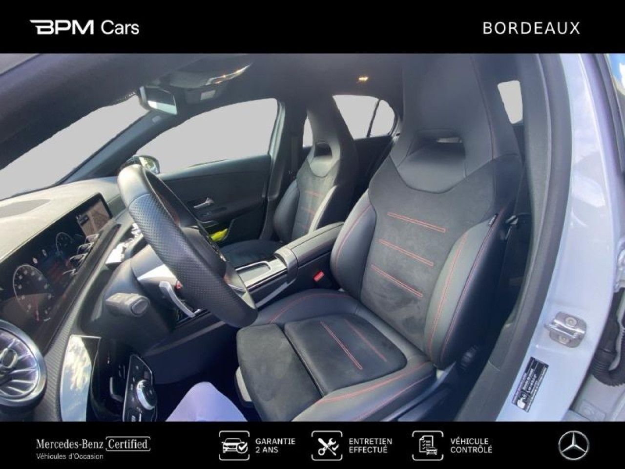 Photo du v&eacute;hicule 13 / 18