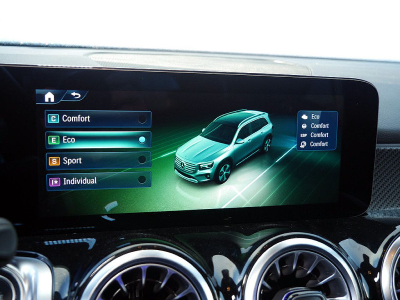 Mercedes-Benz GLB – Bild 18