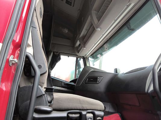Vehicle image 3 / 17