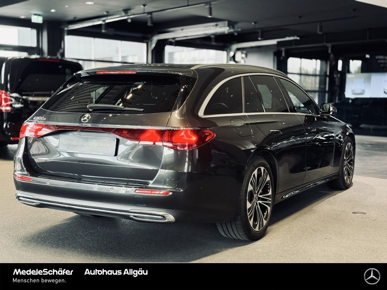 Mercedes-Benz E-Klasse – Bild 13
