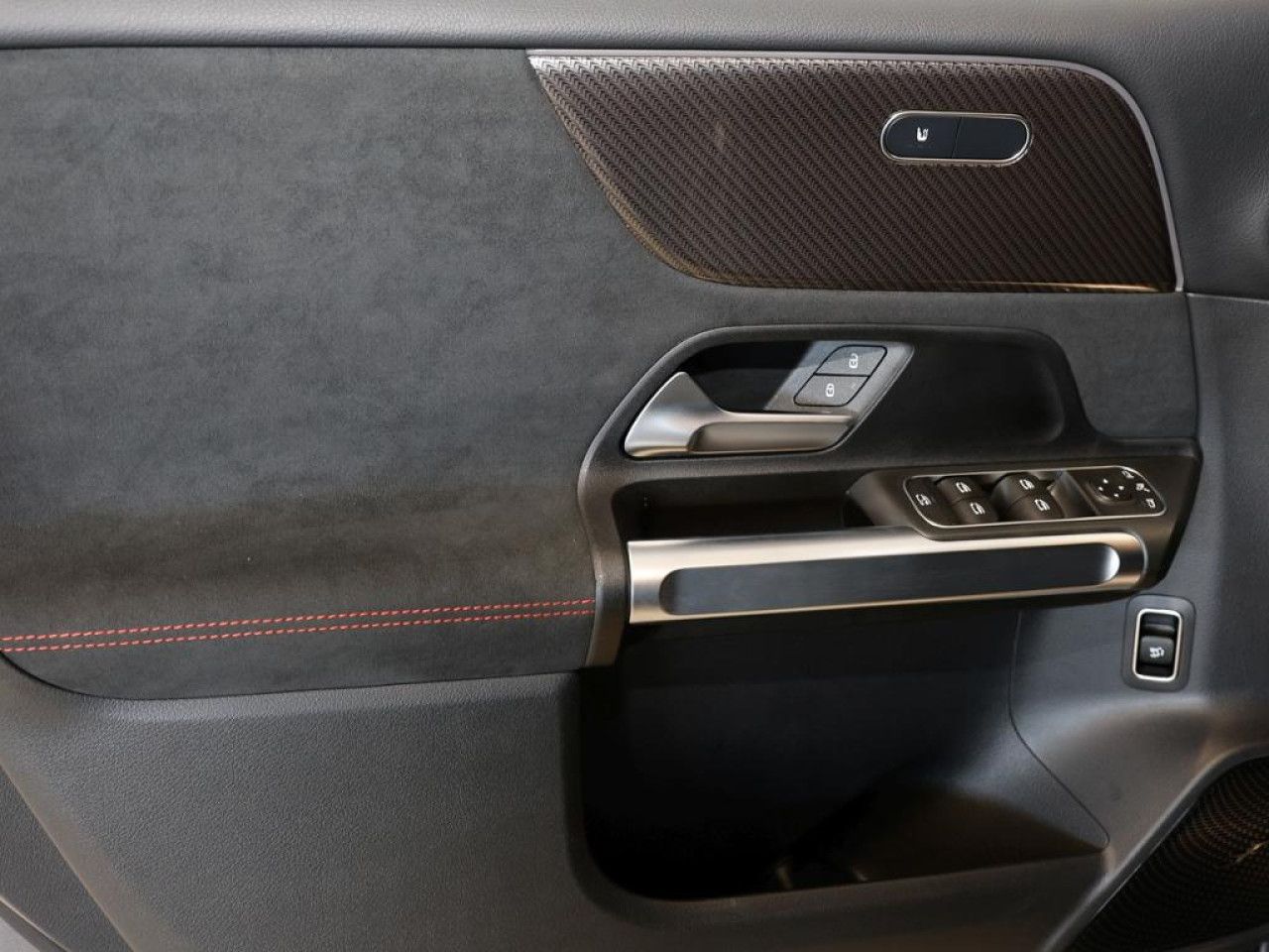 Mercedes-Benz GLB – Bild 9