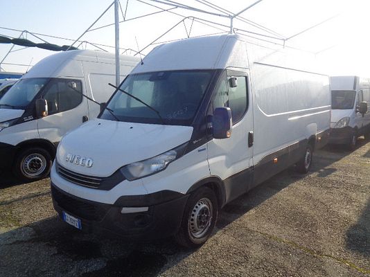 Vehicle image 1 / 11