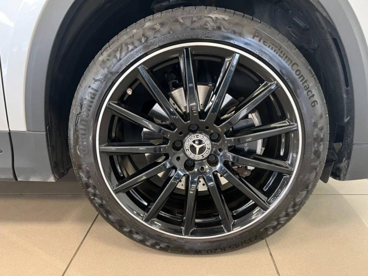 Photo du v&eacute;hicule 9 / 18