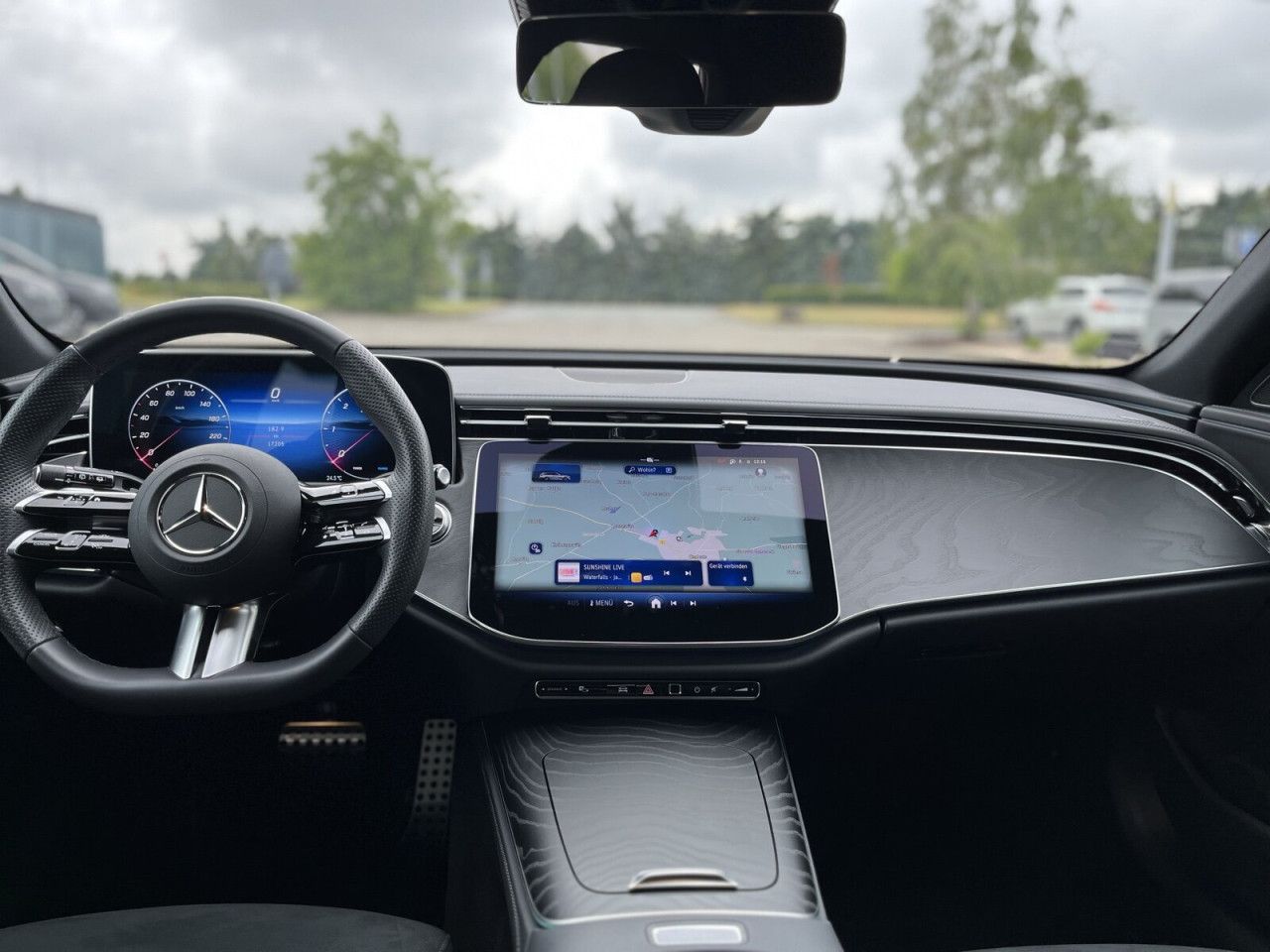 Mercedes-Benz E-Klasse – Bild 14
