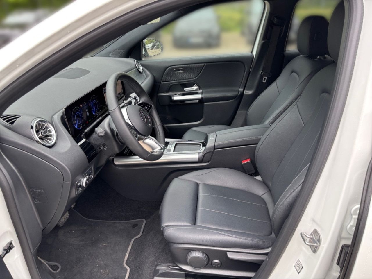 Mercedes-Benz EQA – Bild 8